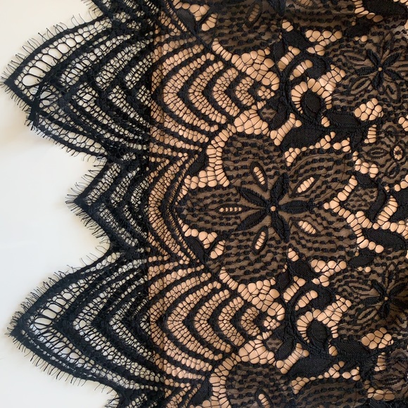NWT - black and nude lace shirt from Express - Picture 4 of 4
